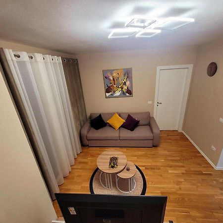 Sui' Apartment Тирана Экстерьер фото